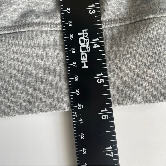 Nike Girls Cropped Sweatshirt Size Small Gray Purple Long Sleeve Pullover - Picture 7 of 8